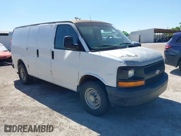 ✅ 2008 Chevrolet Express Cargo • VIN: 1GCGG25C381118736 • Лот: 42826757. Опубликован ранее на IAAI с пробегом 409 549 миль. Бесплатный доступ к архиву аукционных продаж из США и подробный отчёт об истории автомобиля на DreamBid. Изображение 1.