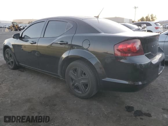 ✅ 2013 Dodge Avenger SE • VIN: 1C3CDZABXDN637867 • Лот: 79571124. Опубликован ранее на Copart с пробегом 164 305 миль. Бесплатный доступ к архиву аукционных продаж из США и подробный отчёт об истории автомобиля на DreamBid. Изображение 2.