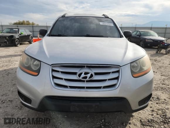 ✅ 2011 Hyundai Santa Fe GLS • VIN: 5XYZG4AG5BG063260 • Lot: 86258005. Listed on Copart with 226,933 mi. Free auction sales archive from the USA and detailed vehicle history report at DreamBid. Image 5.
