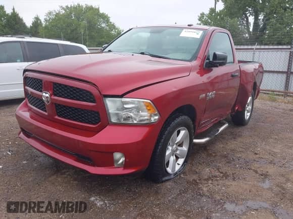 2013 Ram 1500 Express z VIN 3C6JR6ATXDG572482, wystawiony jako IAAI lot #42891027 z przebiegiem 144 622 mil mil oraz . Historia ofert i sprzedaży dostępna na DreamBid. Obrazek 2.