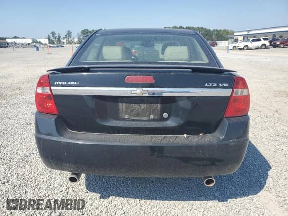 2007 Chevrolet Malibu LTZ z VIN 1G1ZU57N87F241072, wystawiony jako Copart lot #73156324 z przebiegiem 108 611 mil mil oraz Szkoda całkowita • Salvage title. Historia ofert i sprzedaży dostępna na DreamBid. Obrazek 6.