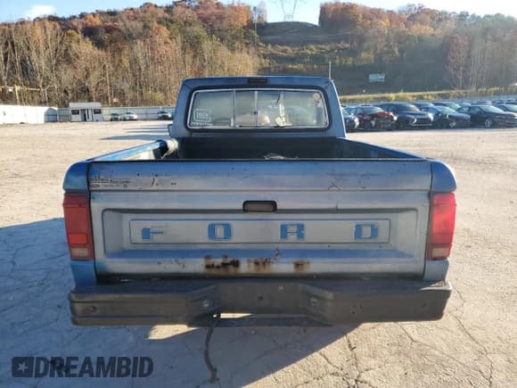 ✅ 1990 Ford Ranger Splash • VIN: 1FTCR10AXLUC22575 • Лот: 78696144. Опубликован ранее на Copart с пробегом 46 948 миль. Бесплатный доступ к архиву аукционных продаж из США и подробный отчёт об истории автомобиля на DreamBid. Изображение 11.