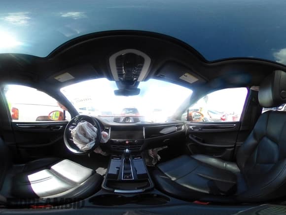 ✅ 2022 Porsche Macan • VIN: WP1AA2A58NLB02500 • Lot: 41814621. Wystawiony na IAAI z przebiegiem 54 765 mil. Bezpłatny archiwum sprzedaży aukcyjnych z USA i szczegółowy raport historii pojazdu na DreamBid. Zdjęcie 18.