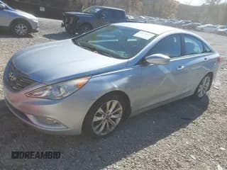 ✅ 2012 Hyundai Sonata SE • VIN: 5NPEC4AC9CH349808 • Лот: 43570072. Опубликован ранее на IAAI с пробегом 152 408 миль. Бесплатный доступ к архиву аукционных продаж из США и подробный отчёт об истории автомобиля на DreamBid. Изображение 2.