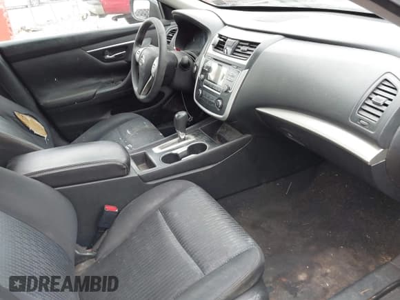 ✅ 2016 Nissan Altima S • VIN: 1N4AL3AP5GN313069 • Lot: 43754266. Listed on IAAI with 247,662 mi. Free auction sales archive from the USA and detailed vehicle history report at DreamBid. Image 5.