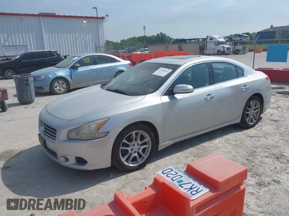 ✅ 2011 Nissan Maxima SV • VIN: 1N4AA5AP5BC828644 • Lot: 42588834. Wystawiony na IAAI z przebiegiem 177 643 mil. Bezpłatny archiwum sprzedaży aukcyjnych z USA i szczegółowy raport historii pojazdu na DreamBid. Zdjęcie 2.