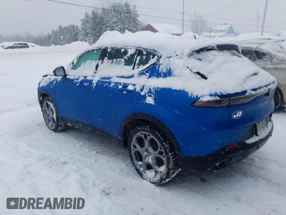 ✅ 2024 Alfa Romeo Tonale Veloce • VIN: ZASPATDW9R3043747 • Lot: 86368184. Wystawiony na Copart z przebiegiem Nie podano. Bezpłatny archiwum sprzedaży aukcyjnych z USA i szczegółowy raport historii pojazdu na DreamBid. Zdjęcie 2.