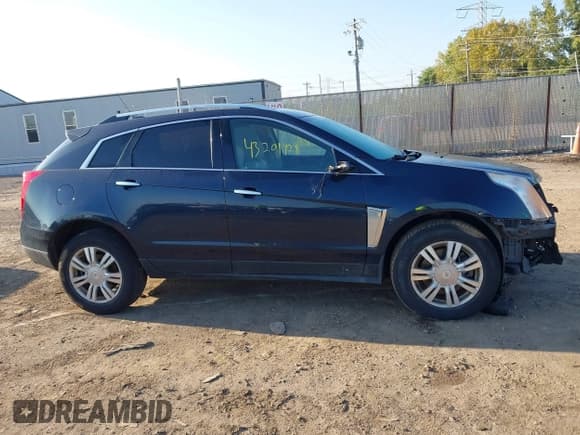 ✅ 2015 Cadillac SRX Luxury Collection • VIN: 3GYFNBE39FS611246 • Lot: 43327440. Listed on IAAI with 113,077 mi. Free auction sales archive from the USA and detailed vehicle history report at DreamBid. Image 14.