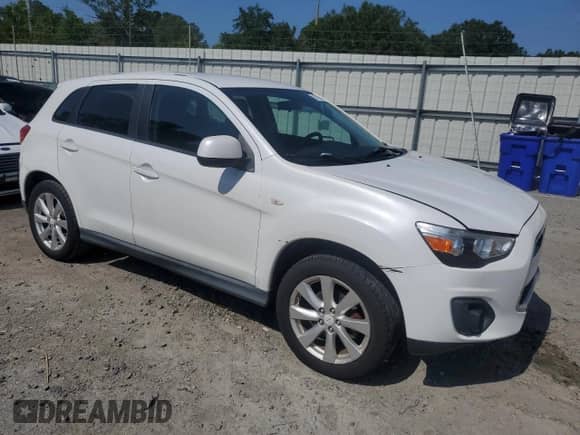 2013 Mitsubishi Outlander ES z VIN 4A4AP3AU2DE018150, wystawiony jako Copart lot #65703455 z przebiegiem 154 802 mil mil oraz Czysty tytuł • Clean title. Historia ofert i sprzedaży dostępna na DreamBid. Obrazek 4.