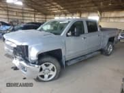 ✅ 2015 Chevrolet Silverado 2500HD LTZ • VIN: 1GC1KWE82FF140198 • Lot: 53965755. Wystawiony na Copart z przebiegiem 79 198 mil. Bezpłatny archiwum sprzedaży aukcyjnych z USA i szczegółowy raport historii pojazdu na DreamBid. Zdjęcie 1.