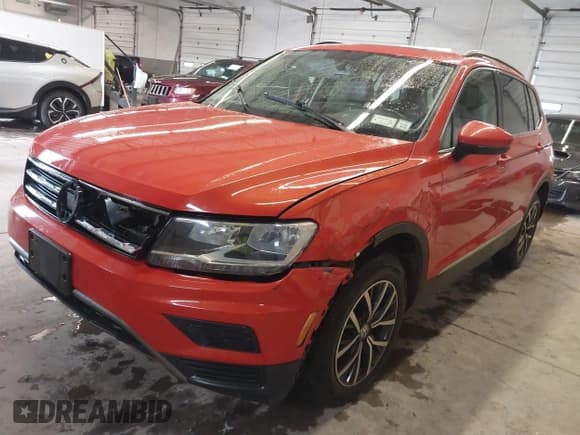 ✅ 2018 Volkswagen Tiguan SEL • VIN: 3VV2B7AX1JM190155 • Lot: 41675633. Wystawiony na IAAI z przebiegiem 91 594 mil. Bezpłatny archiwum sprzedaży aukcyjnych z USA i szczegółowy raport historii pojazdu na DreamBid. Zdjęcie 2.