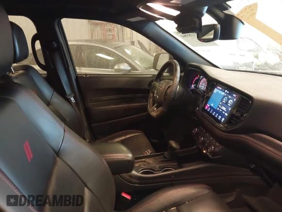 ✅ 2022 Dodge Durango R/T • VIN: 1C4SDJCT7NC105441 • Lot: 42318984. Wystawiony na IAAI z przebiegiem 34 908 mil. Bezpłatny archiwum sprzedaży aukcyjnych z USA i szczegółowy raport historii pojazdu na DreamBid. Zdjęcie 5.