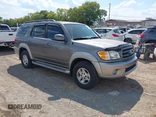 ✅ 2004 Toyota Sequoia SR5 • VIN: 5TDZT34A74S217261 • Lot: 43147638. Wystawiony na IAAI z przebiegiem 240 444 mil. Bezpłatny archiwum sprzedaży aukcyjnych z USA i szczegółowy raport historii pojazdu na DreamBid. Zdjęcie 1.