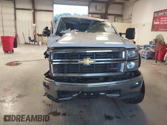 ✅ 2014 Chevrolet Silverado 1500 LT • VIN: 1GCUKREC1EF194139 • Lot: 43278109. Wystawiony na IAAI z przebiegiem 140 786 mil. Bezpłatny archiwum sprzedaży aukcyjnych z USA i szczegółowy raport historii pojazdu na DreamBid. Zdjęcie 13.