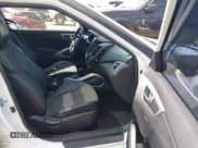 ✅ 2014 Hyundai Veloster • VIN: KMHTC6AD1EU217707 • Lot: 41718176. Wystawiony na IAAI z przebiegiem 191 306 mil. Bezpłatny archiwum sprzedaży aukcyjnych z USA i szczegółowy raport historii pojazdu na DreamBid. Zdjęcie 5.