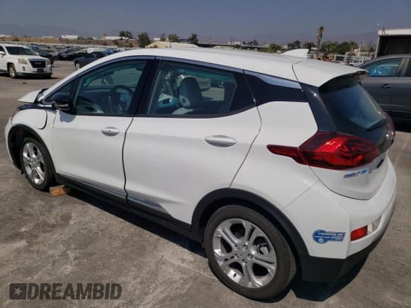 ✅ 2021 Chevrolet Bolt EV LT • VIN: 1G1FY6S06M4112831 • Lot: 71306094. Wystawiony na Copart z przebiegiem 28 971 mil. Bezpłatny archiwum sprzedaży aukcyjnych z USA i szczegółowy raport historii pojazdu na DreamBid. Zdjęcie 2.