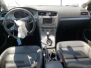 ✅ 2016 Volkswagen Golf TSI SE • VIN: 3VW217AU3GM041694 • Lot: 56406495. Wystawiony na Copart z przebiegiem 121 225 mil. Bezpłatny archiwum sprzedaży aukcyjnych z USA i szczegółowy raport historii pojazdu na DreamBid. Zdjęcie 8.