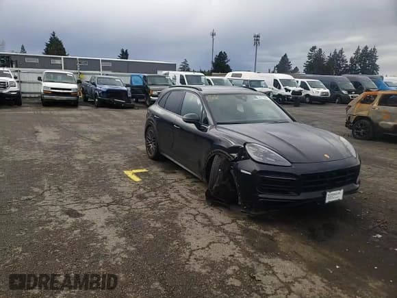 ✅ 2021 Porsche Cayenne GTS • VIN: WP1AG2AY5MDA34108 • Lot: 36510403. Wystawiony na Copart z przebiegiem Nie podano. Bezpłatny archiwum sprzedaży aukcyjnych z USA i szczegółowy raport historii pojazdu na DreamBid. Zdjęcie 11.
