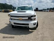 ✅ 2017 Chevrolet Silverado 2500HD LT • VIN: 1GC1KVEY5HF191496 • Lot: 67532715. Wystawiony na Copart z przebiegiem 181 972 mil. Bezpłatny archiwum sprzedaży aukcyjnych z USA i szczegółowy raport historii pojazdu na DreamBid. Zdjęcie 13.