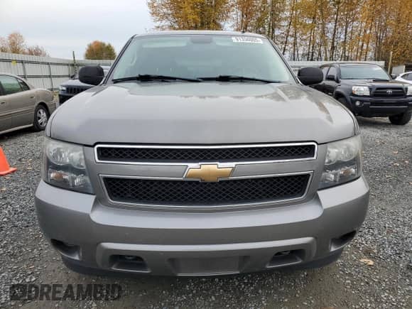 2007 Chevrolet Suburban LT z VIN 1GNFK16367J264668, wystawiony jako Copart lot #91350005 z przebiegiem 143 693 mil mil oraz Czysty tytuł • Clean title. Historia ofert i sprzedaży dostępna na DreamBid. Obrazek 5.