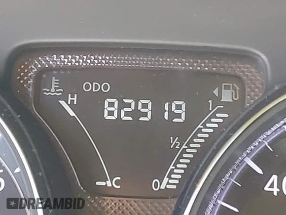 ✅ 2017 Nissan Versa S • VIN: 3N1CN7AP8HL849622 • Лот: 43458786. Опубликован ранее на IAAI с пробегом 82 919 миль. Бесплатный доступ к архиву аукционных продаж из США и подробный отчёт об истории автомобиля на DreamBid. Изображение 15.