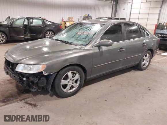 2007 Hyundai Azera SE с VIN KMHFC46F97A185119, выставлен на аукционе IAAI как лот 41286463 с пробегом 240 598 миль миль и . История ставок и продаж доступна на DreamBid. Изображение 2.