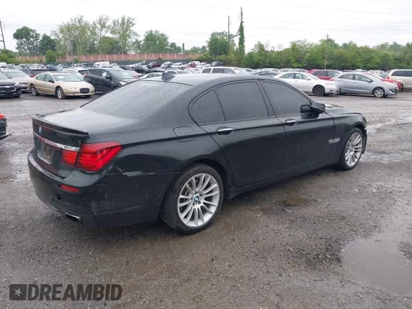 ✅ 2014 BMW 7 Series 750i xDrive • VIN: WBAYB6C54ED224411 • Lot: 42225630. Listed on IAAI with 158,991 mi. Free auction sales archive from the USA and detailed vehicle history report at DreamBid. Image 4.