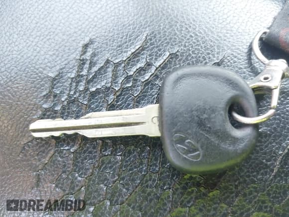 ✅ 2015 Hyundai Elantra Limited • VIN: KMHDH4AE4FU279185 • Lot: 43235848. Listed on IAAI with 134,289 mi. Free auction sales archive from the USA and detailed vehicle history report at DreamBid. Image 11.