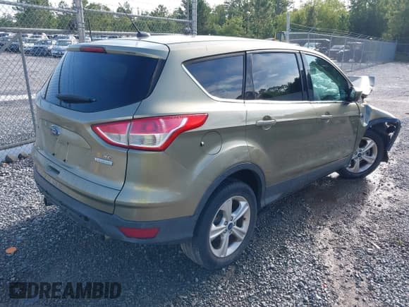 ✅ 2013 Ford Escape SE • VIN: 1FMCU0G94DUC73247 • Lot: 42885041. Listed on IAAI with 173,106 mi. Free auction sales archive from the USA and detailed vehicle history report at DreamBid. Image 4.