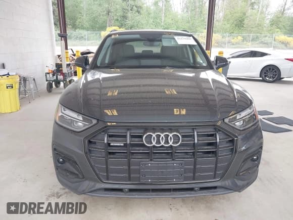 ✅ 2025 Audi Q5 Premium • VIN: WA1ABAFY9S2045618 • Lot: 42279469. Listed on IAAI with 3,024 mi. Free auction sales archive from the USA and detailed vehicle history report at DreamBid. Image 13.