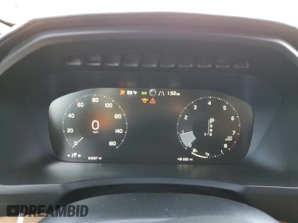 ✅ 2019 Volvo XC90 Inscription • VIN: YV4A22PL4K1492780 • Lot: 86490995. Wystawiony na Copart z przebiegiem 64 297 mil. Bezpłatny archiwum sprzedaży aukcyjnych z USA i szczegółowy raport historii pojazdu na DreamBid. Zdjęcie 9.