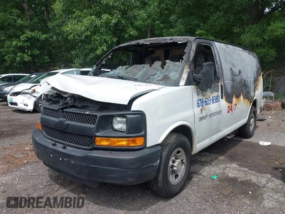 ✅ 2011 Chevrolet Express Cargo • VIN: 1GCWGFCG7B1187168 • Лот: 42423425. Опубликован ранее на IAAI с пробегом Не указан. Бесплатный доступ к архиву аукционных продаж из США и подробный отчёт об истории автомобиля на DreamBid. Изображение 2.
