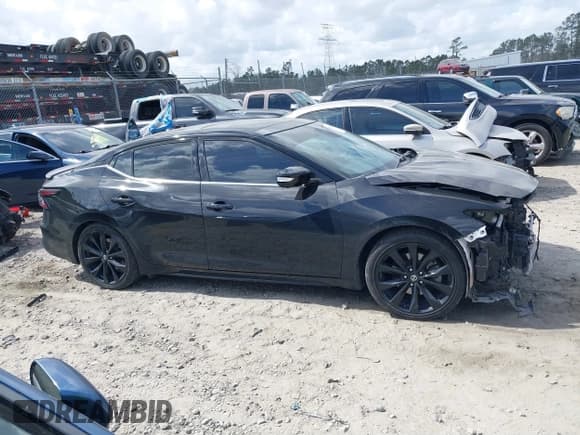 ✅ 2020 Nissan Maxima SR • VIN: 1N4AA6EV7LC384991 • Lot: 41699772. Wystawiony na IAAI z przebiegiem 32 921 mil. Bezpłatny archiwum sprzedaży aukcyjnych z USA i szczegółowy raport historii pojazdu na DreamBid. Zdjęcie 13.