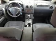 ✅ 2014 Nissan Rogue S • VIN: JN8AS5MV9EW710931 • Lot: 80905845. Wystawiony na Copart z przebiegiem 148 464 mil. Bezpłatny archiwum sprzedaży aukcyjnych z USA i szczegółowy raport historii pojazdu na DreamBid. Zdjęcie 8.