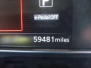 ✅ 2018 Nissan LEAF SV • VIN: 1N4AZ1CP6JC310880 • Lot: 43577964. Wystawiony na IAAI z przebiegiem 59 481 mil. Bezpłatny archiwum sprzedaży aukcyjnych z USA i szczegółowy raport historii pojazdu na DreamBid. Zdjęcie 12.