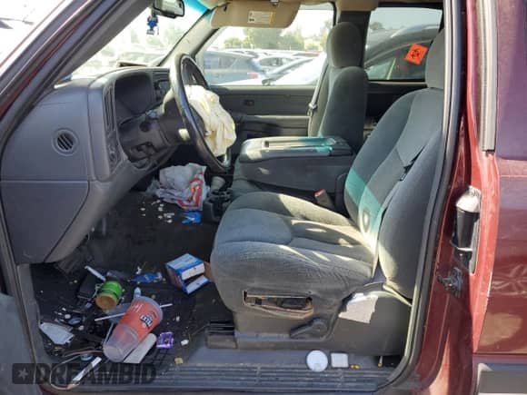 2003 Chevrolet Silverado 1500 LS with VIN 2GCEC19T931387303, listed as a Copart auction lot 65946904 with Not provided miles and Salvage title. Bid and sale history available at DreamBid. Image 7.