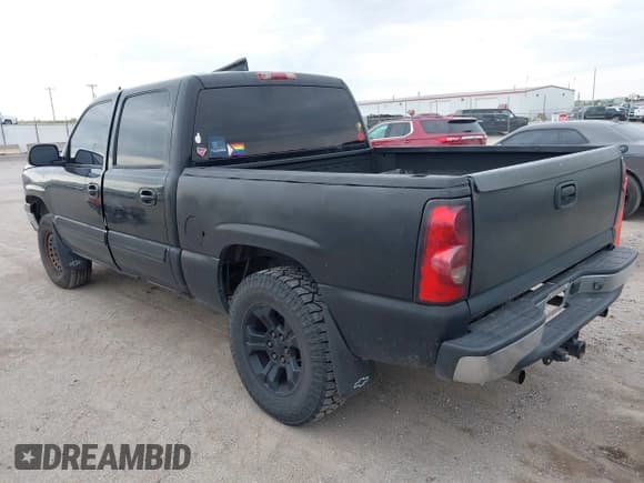 ✅ 2006 Chevrolet Silverado 1500 LT1 • VIN: 2GCEK13T161219462 • Лот: 42331445. Опубликован ранее на IAAI с пробегом 283 442 миль. Бесплатный доступ к архиву аукционных продаж из США и подробный отчёт об истории автомобиля на DreamBid. Изображение 3.