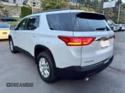 ✅ 2021 Chevrolet Traverse LT Cloth • VIN: 1GNERGKWXMJ233252 • Лот: 90199225. Опубликован ранее на Copart с пробегом 124 379 миль. Бесплатный доступ к архиву аукционных продаж из США и подробный отчёт об истории автомобиля на DreamBid. Изображение 3.