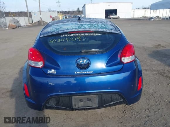✅ 2016 Hyundai Veloster • VIN: KMHTC6AD8GU261710 • Lot: 41349109. Wystawiony na IAAI z przebiegiem 96 750 mil. Bezpłatny archiwum sprzedaży aukcyjnych z USA i szczegółowy raport historii pojazdu na DreamBid. Zdjęcie 16.