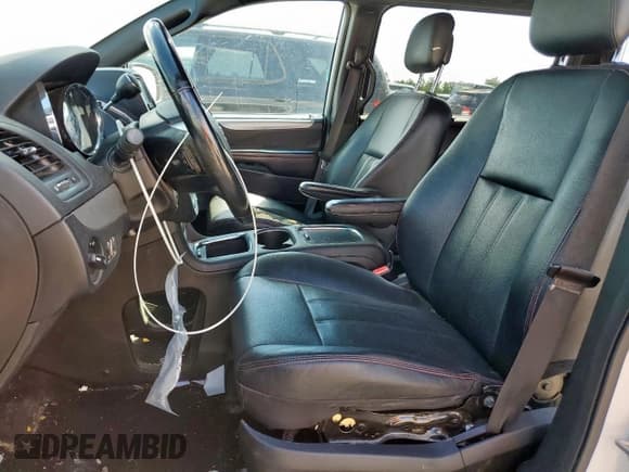 ✅ 2018 Dodge Grand Caravan GT • VIN: 2C4RDGEG4JR282208 • Lot: 81609305. Wystawiony na Copart z przebiegiem 148 377 mil. Bezpłatny archiwum sprzedaży aukcyjnych z USA i szczegółowy raport historii pojazdu na DreamBid. Zdjęcie 7.