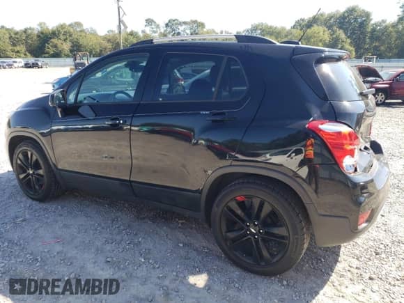 2020 Chevrolet Trax LT with VIN KL7CJLSB8LB313362, listed as a Copart auction lot 86784055 with 83,544 mi miles and Salvage title. Bid and sale history available at DreamBid. Image 2.