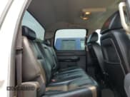 ✅ 2007 Chevrolet Silverado 2500HD 2LT • VIN: 1GCHK23677F505338 • Лот: 69451055. Опубликован ранее на Copart с пробегом 259 698 миль. Бесплатный доступ к архиву аукционных продаж из США и подробный отчёт об истории автомобиля на DreamBid. Изображение 10.