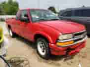 2000 Chevrolet S-10 LS z VIN 1GCCS1940YK117273, wystawiony jako Copart lot #65648824 z przebiegiem 237 839 mil mil oraz Szkoda całkowita • Salvage title. Historia ofert i sprzedaży dostępna na DreamBid. Obrazek 4.