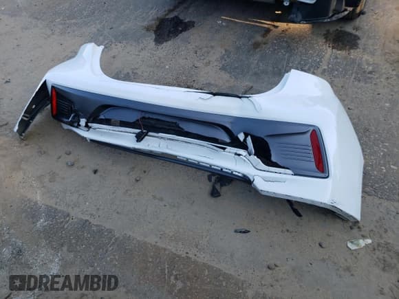 ✅ 2020 Hyundai Ioniq Blue • VIN: KMHC65LC1LU235899 • Lot: 66955164. Wystawiony na Copart z przebiegiem 82 475 mil. Bezpłatny archiwum sprzedaży aukcyjnych z USA i szczegółowy raport historii pojazdu na DreamBid. Zdjęcie 13.