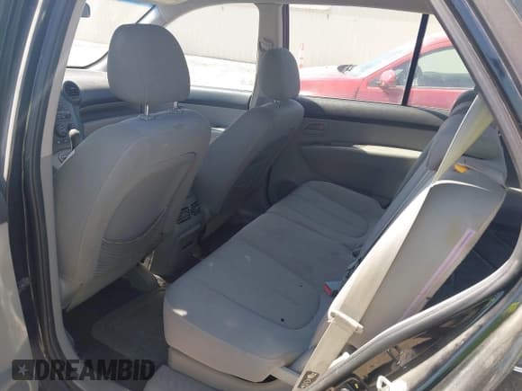 ✅ 2008 Kia Rondo LX • VIN: KNAFG525587206071 • Lot: 41801223. Listed on IAAI with 195,159 mi. Free auction sales archive from the USA and detailed vehicle history report at DreamBid. Image 8.