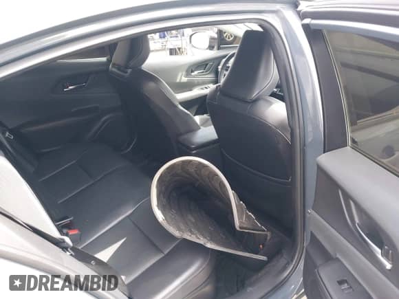 2023 Toyota Prius LE z VIN JTDACAAUXP3006206, wystawiony jako IAAI lot #42047362 z przebiegiem 36 206 mil mil oraz . Historia ofert i sprzedaży dostępna na DreamBid. Obrazek 8.