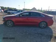 ✅ 2018 Lincoln MKZ Premiere • VIN: 3LN6L5A93JR625615 • Lot: 43318189. Wystawiony na IAAI z przebiegiem 105 705 mil. Bezpłatny archiwum sprzedaży aukcyjnych z USA i szczegółowy raport historii pojazdu na DreamBid. Zdjęcie 15.