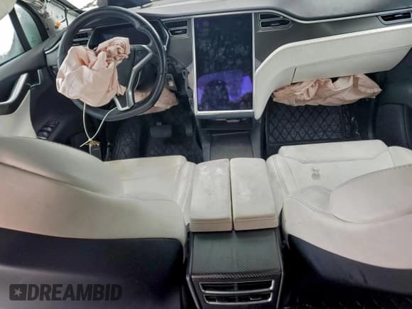 ✅ 2017 Tesla Model X 90D • VIN: 5YJXCDE27HF078196 • Lot: 94971435. Wystawiony na Copart z przebiegiem Nie podano. Bezpłatny archiwum sprzedaży aukcyjnych z USA i szczegółowy raport historii pojazdu na DreamBid. Zdjęcie 8.