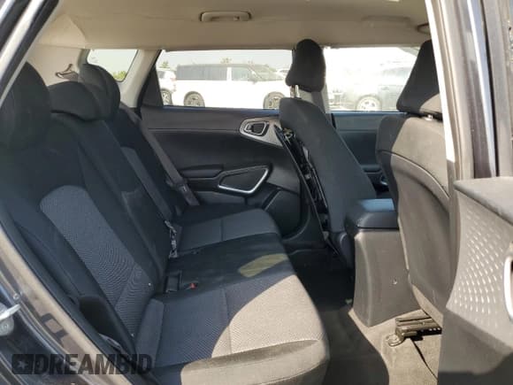 ✅ 2022 Kia Soul LX • VIN: KNDJ23AUXN7826161 • Lot: 70926325. Wystawiony na Copart z przebiegiem 91 604 mil. Bezpłatny archiwum sprzedaży aukcyjnych z USA i szczegółowy raport historii pojazdu na DreamBid. Zdjęcie 10.