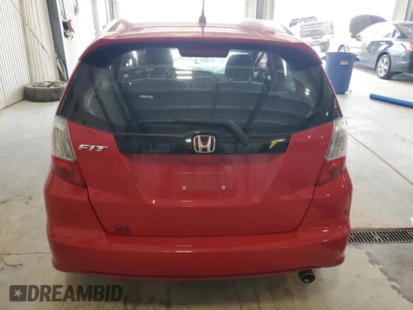 ✅ 2012 Honda Fit Sport • VIN: JHMGE8G51CS005750 • Lot: 67425605. Listed on Copart with Not provided. Free auction sales archive from the USA and detailed vehicle history report at DreamBid. Image 6.